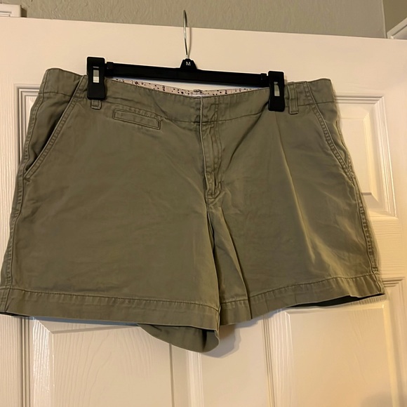 Old Navy ladies shorts sz 12 - Picture 1 of 3